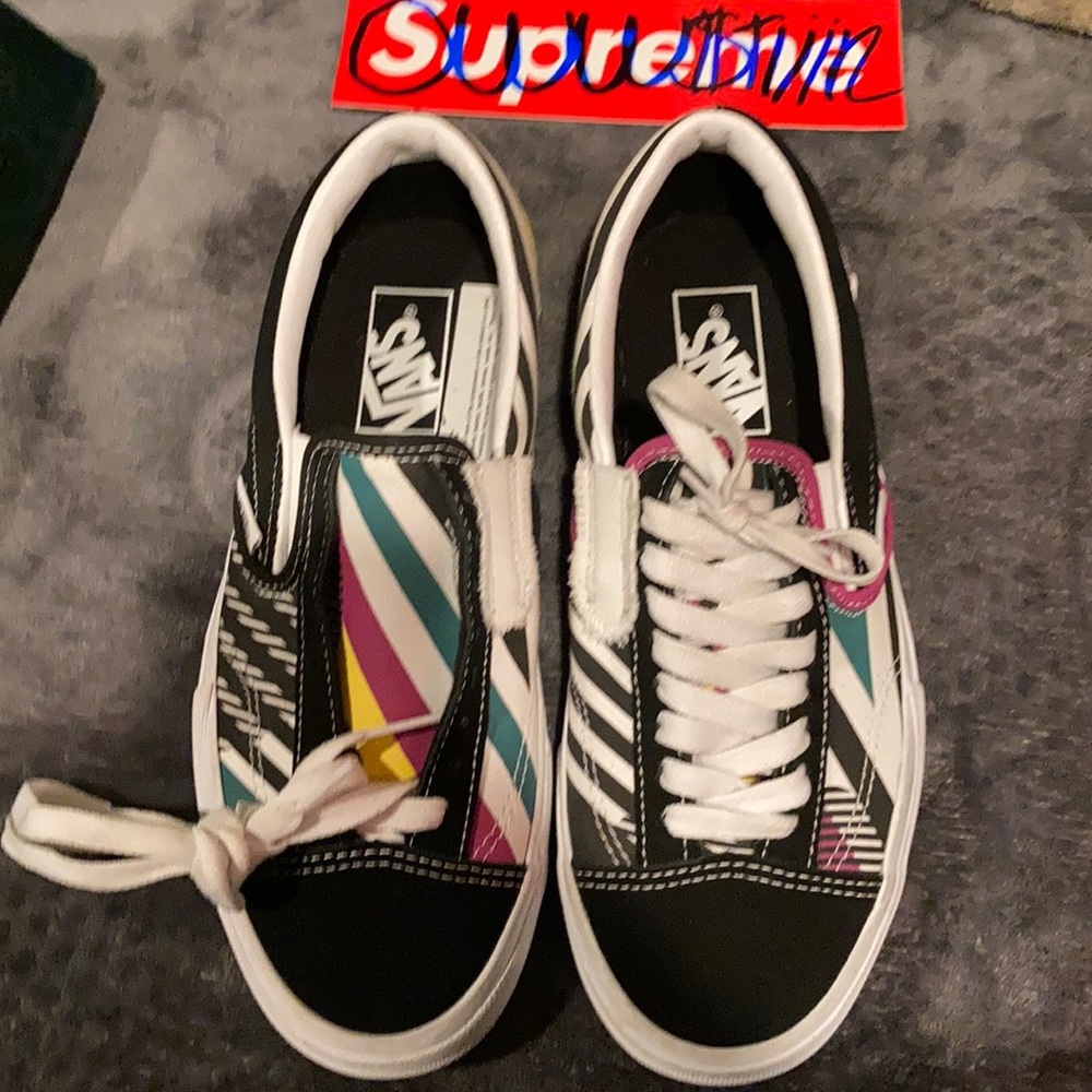 Vans slip on‘s/laced